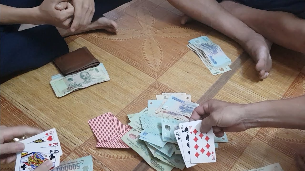 Công an Ninh Bình ập vào một nhà nghỉ bắt quả tang nhóm đánh bạc ăn tiền - Thể Thao Bóng Đá Mới Nhất